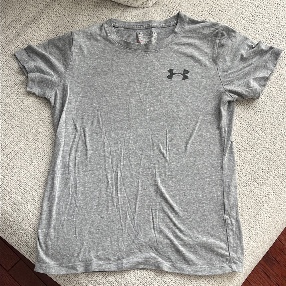 Under Armour Gray Short Sleeve Tee